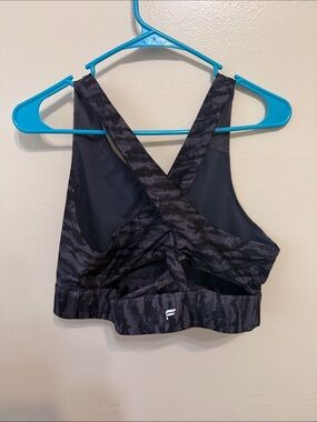 Fabletics Fitted Black Patterned Crossback Sports Bra